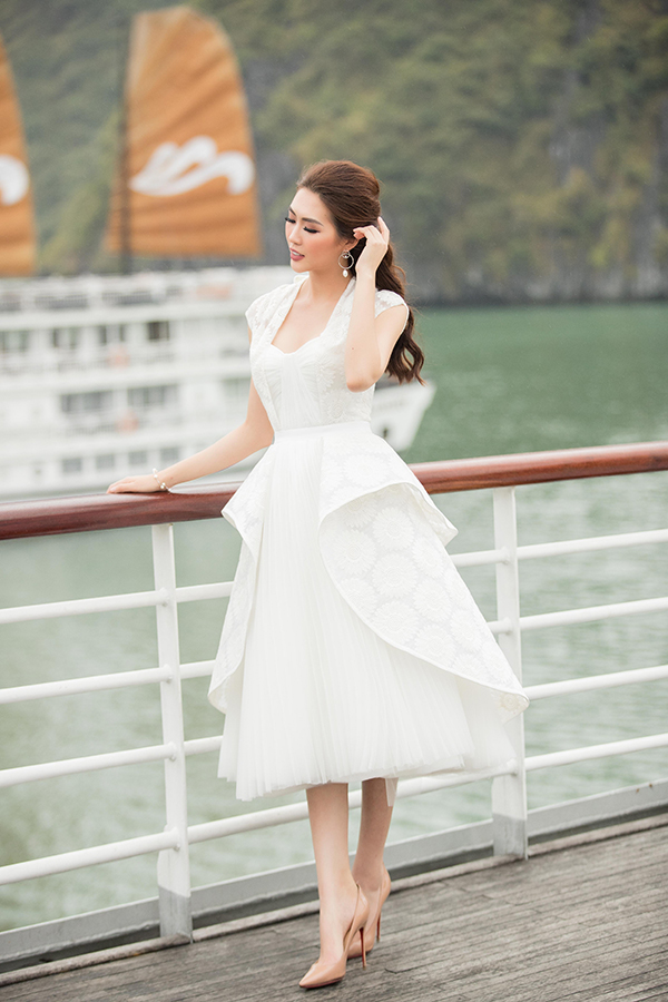 8 mỹ nhân mặc đẹp nhất tuần (23/4)